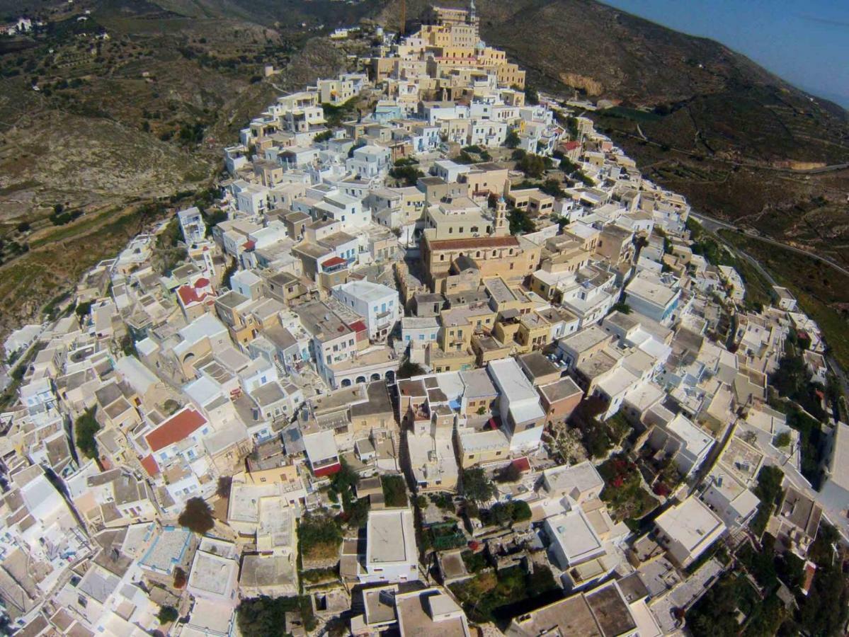 Traditional Medieval Stone House In "Ano Syros" ภายนอก รูปภาพ
