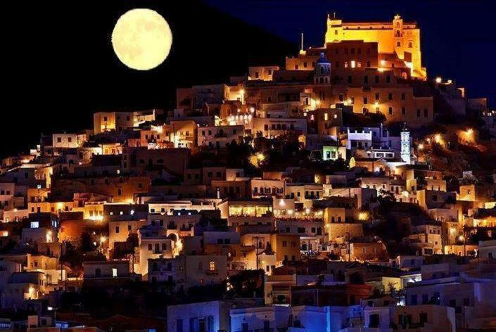 Traditional Medieval Stone House In "Ano Syros" ภายนอก รูปภาพ