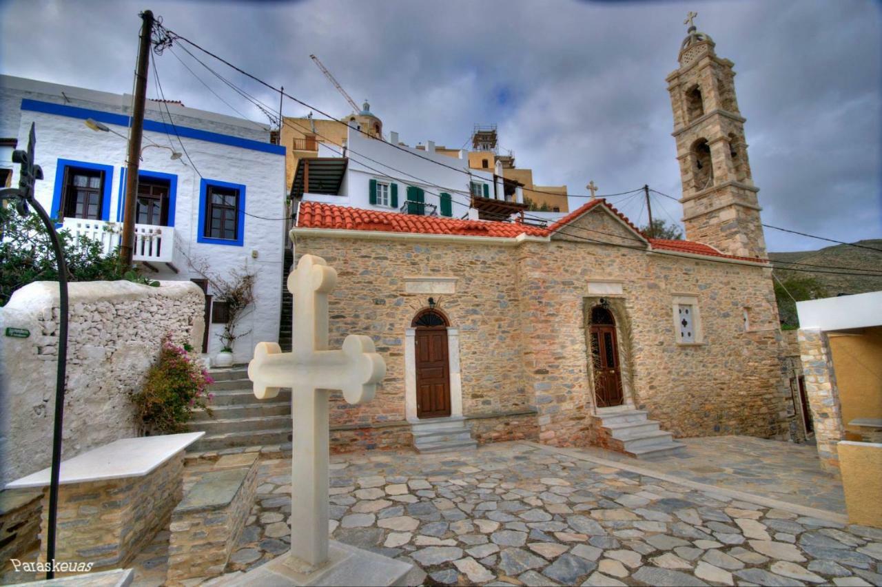 Traditional Medieval Stone House In "Ano Syros" ภายนอก รูปภาพ